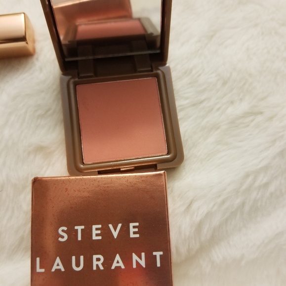 Steve Laurant Lipgloss & Blush Bundle - Picture 3 of 3